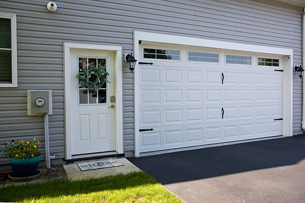 24/7 Emergency Garage Door Panel Replacement experts in Moscow, ID